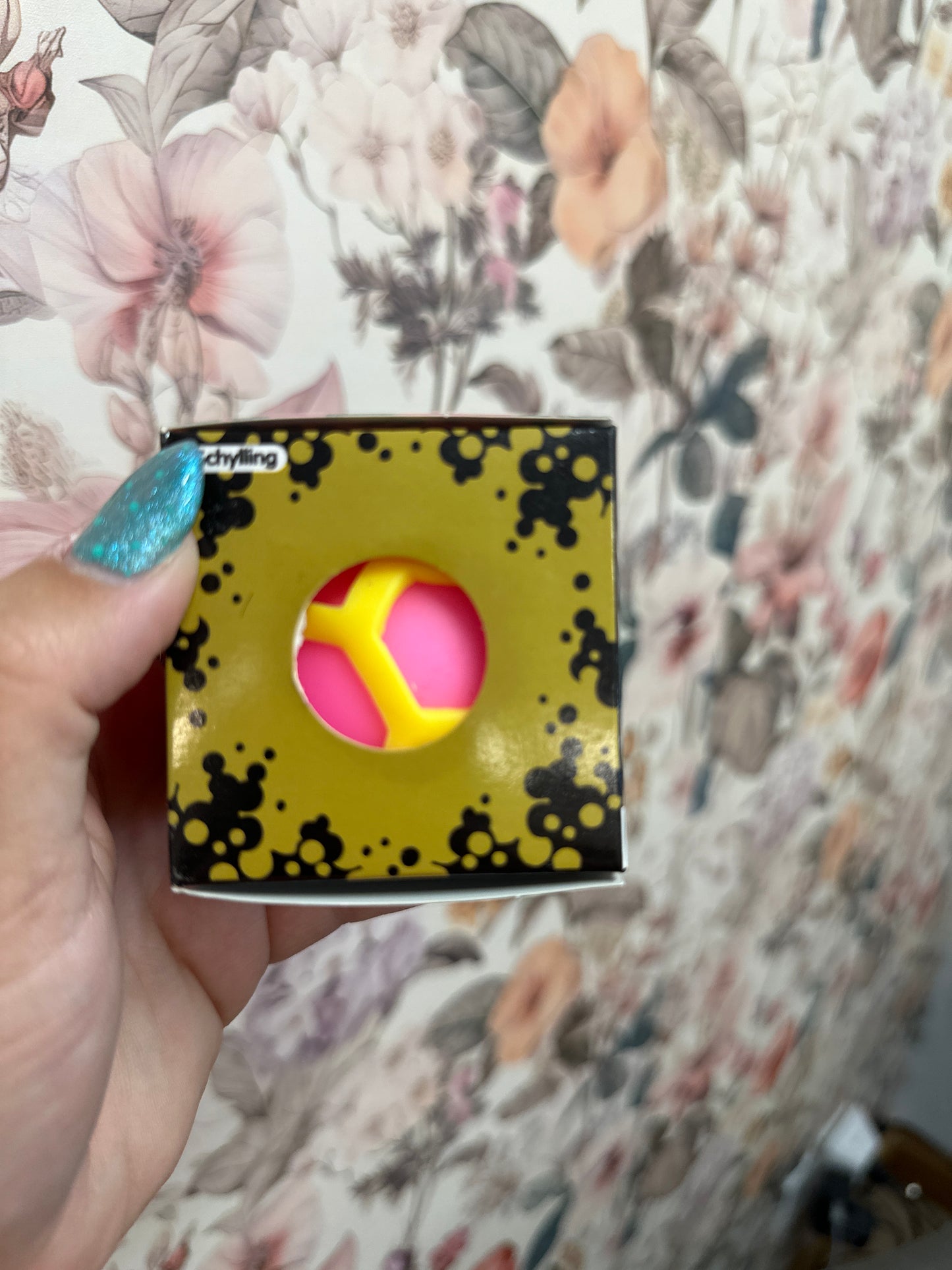 Atomic squeeze squishy