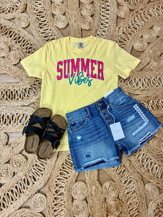 Summer Vibes Tee