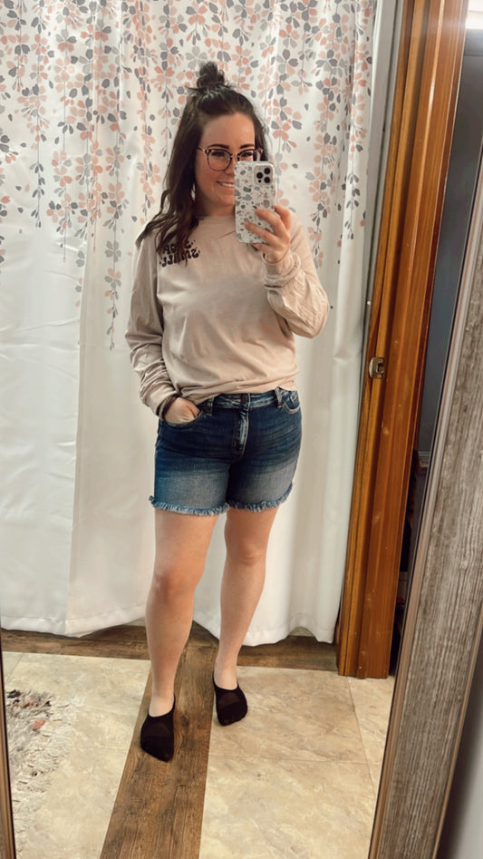 Zenana Dark Wash Frayed Hem Shorts